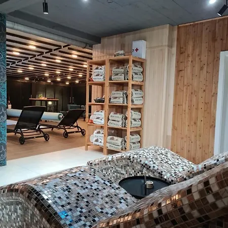 ベッド・アンド・ブレックファスト Montekarlo Na Drini 4*