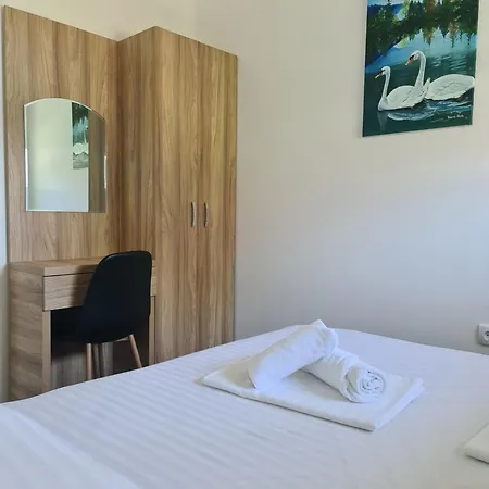 ベッド・アンド・ブレックファスト Montekarlo Na Drini