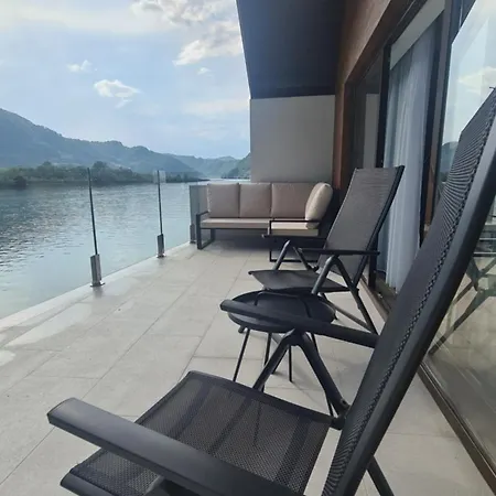 Montekarlo Na Drini Mali Zvornik