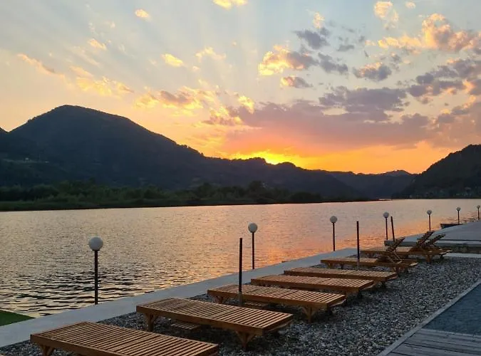 Montekarlo Na Drini Mali Zvornik